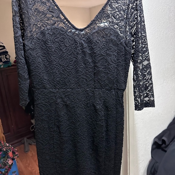Black crochet dress for any occasion brand new wore only once! - Picture 2 of 3